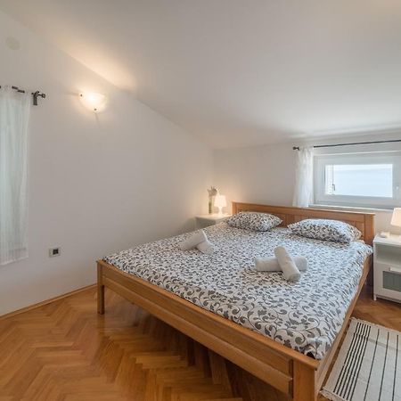 Seaside Apartment Baric Draga Exterior photo